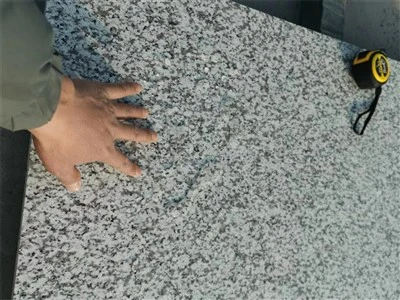 ধূসর গ্রানাইট পাথর